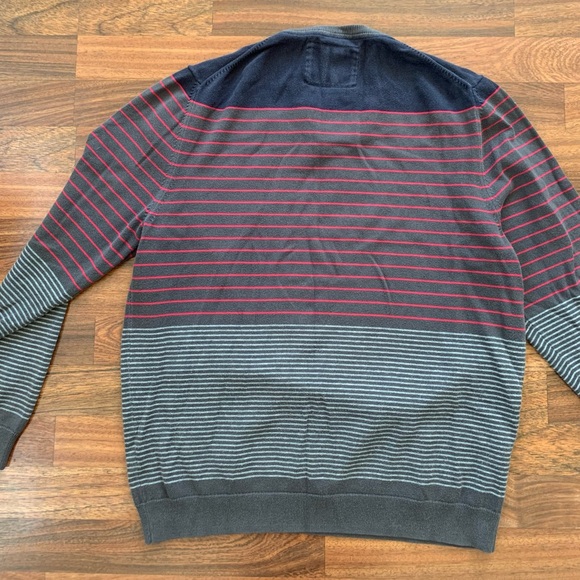 Esprit no. 30 sweater men’s size Large striped gray and red - Picture 5 of 5